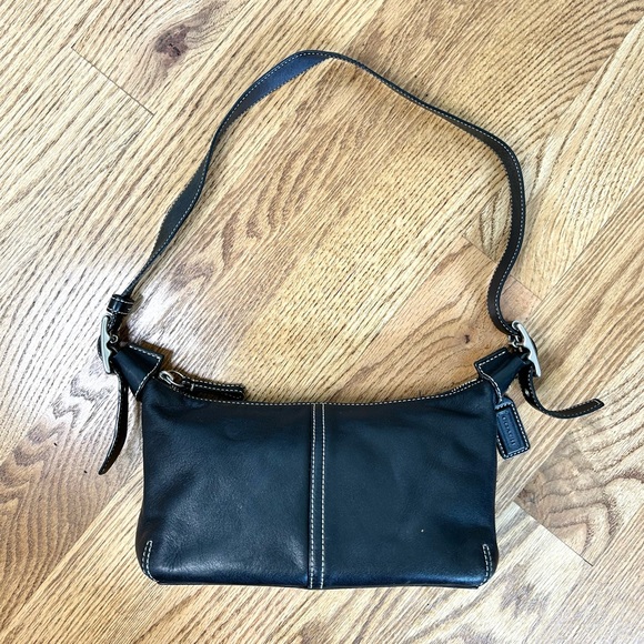 SOLD. Y2K COACH 9564 LEGACY DEMI HOBO BLACK LEATHER PURSE HAND BAG - Picture 2 of 11